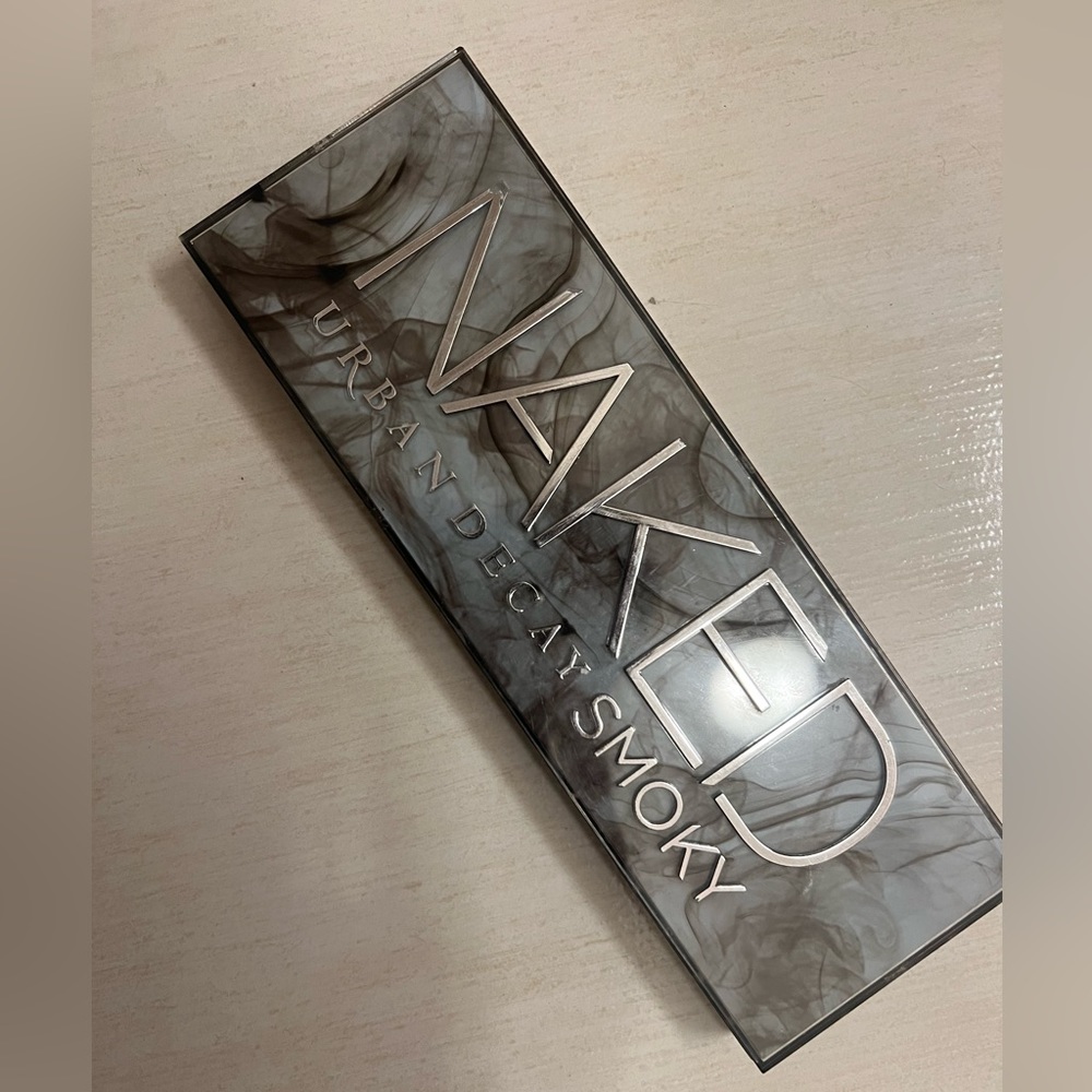 Naked Urban Decay Smoky Eyeshadaow Palette